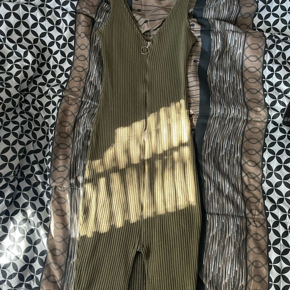 Olive Green dress - Picture 1 of 2